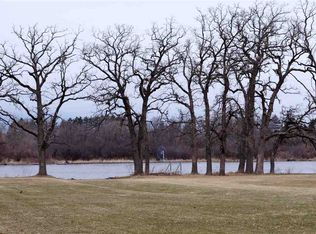 29 E Auburn Dr, Beloit, WI 53511