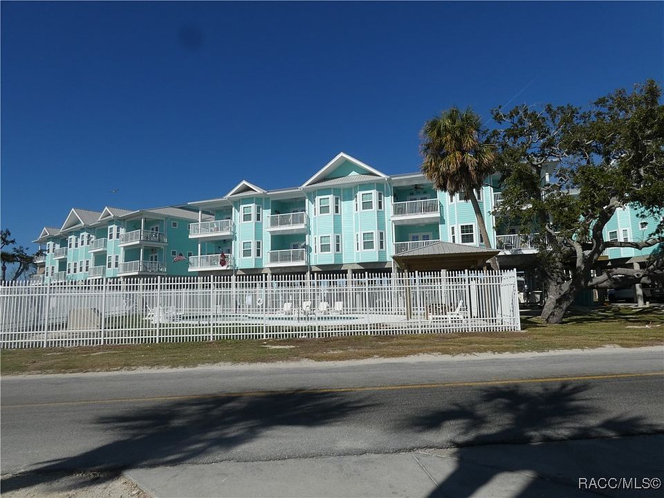 1st image of 502 Main St #106
