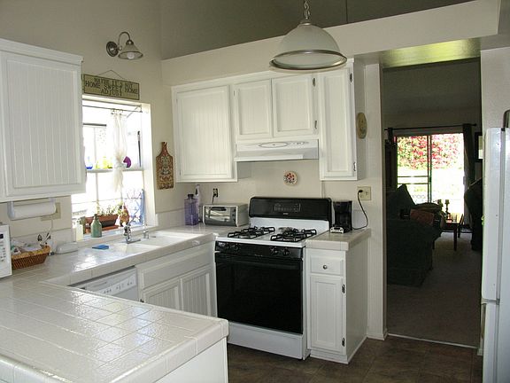 3rd image of 9923 Cheyenne Cir