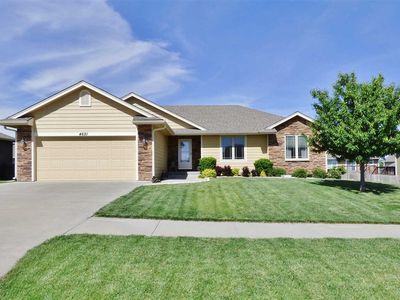 4651 S Dwight Dr, Manhattan, KS, 66502