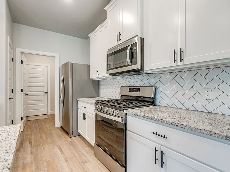 2379 Clubhouse Dr — Photo 11