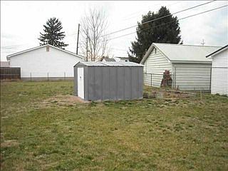 5th image of 105 Meadow Ln