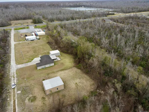 2922 Falcon Ct, Paulina, LA 70763