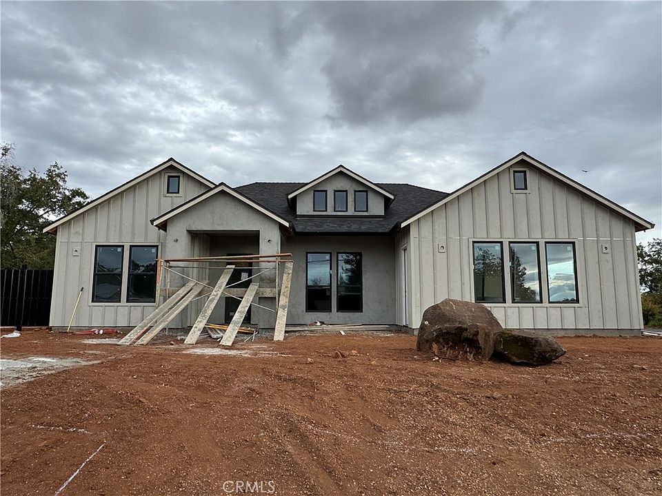 1st image of 226 Redbud Dr