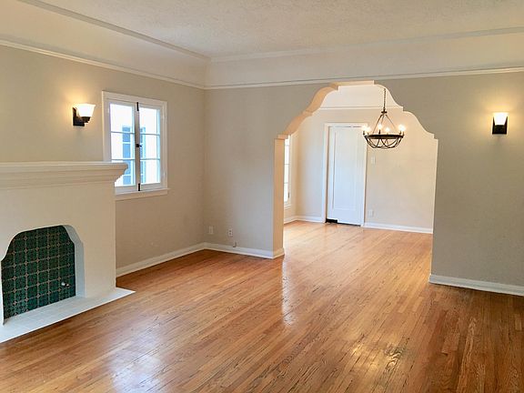 2nd image of 341 1/2 N Curson Ave