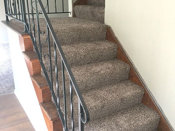 3rd image of 3694 Santiago Dr