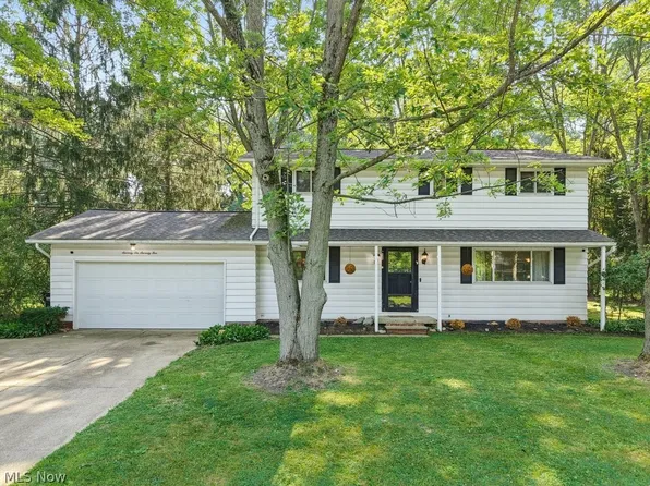 7675 Kathy Ln, Northfield, OH 44067