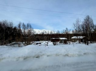14250 E Canyon Dr, Palmer, AK 99645