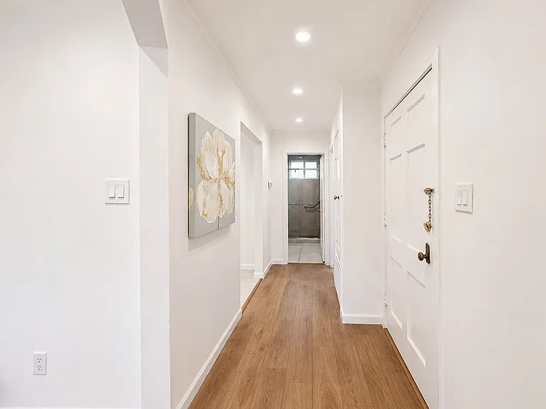 3411 Irving St #3411 — Photo 9