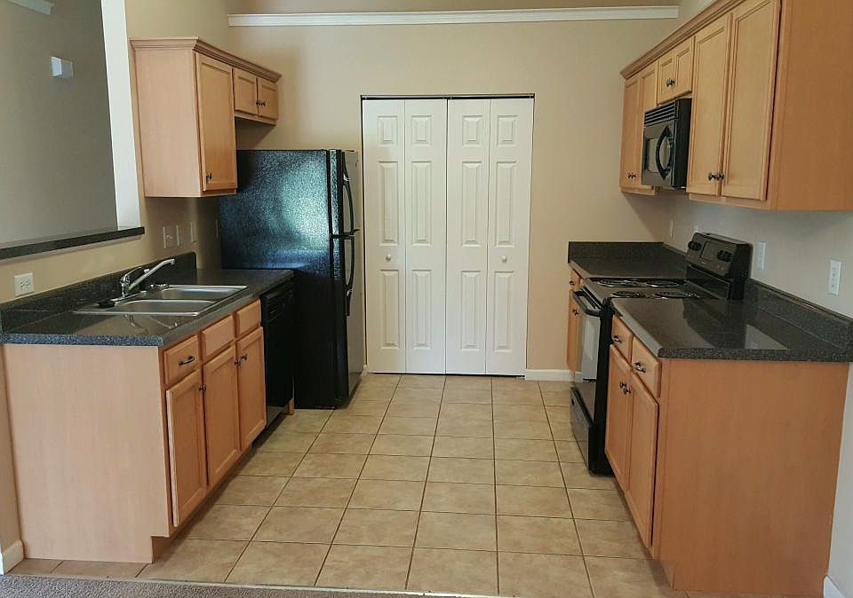 2nd image of 522 Rose Cottage Cir