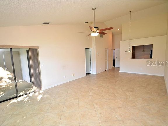 4th image of 3958 Mermoor Dr