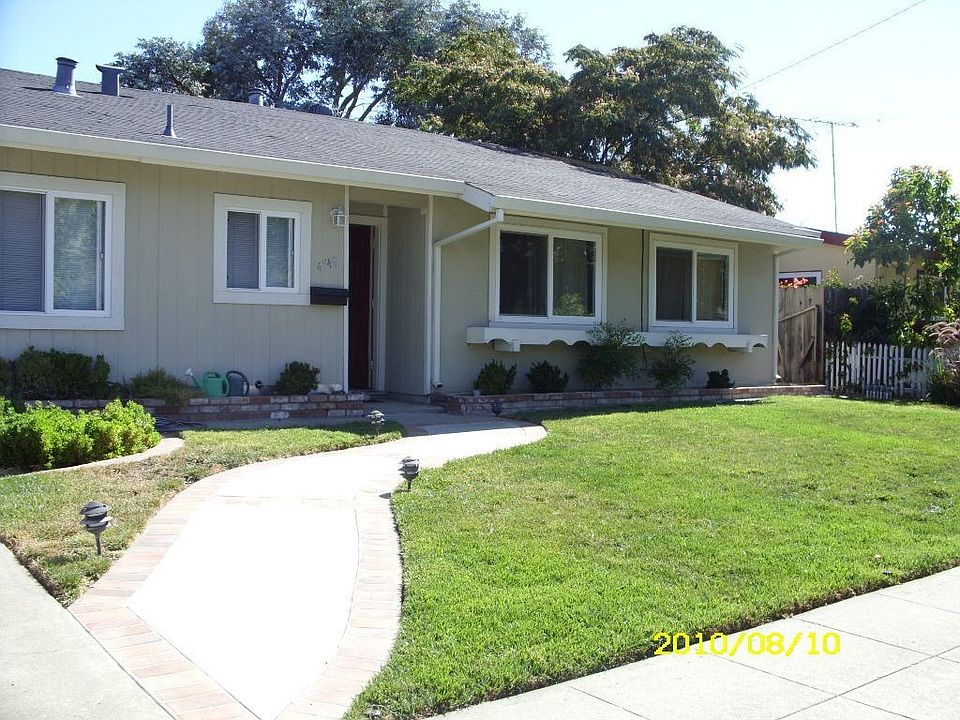 1st image of 4749 Parkwest Dr