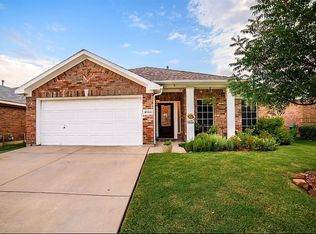 4044 Summerhill Ln, Fort Worth, TX 76244