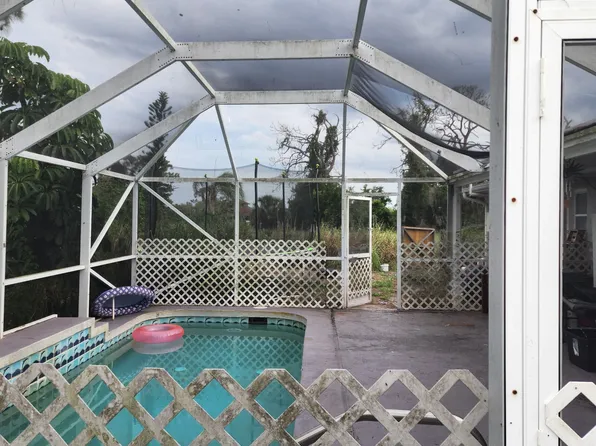 107 Segovia Ct, North Port, FL 34287