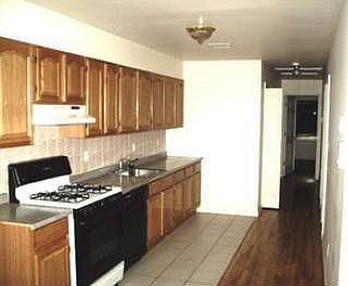 5th image of 133 Clerk St