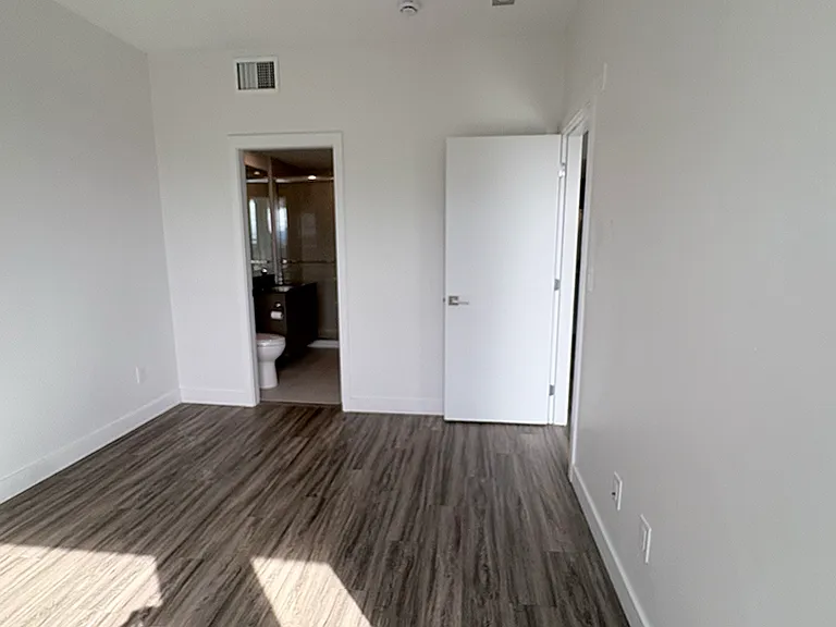 181 W 6th St #505 — Photo 16