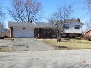 724 Hillcrest Dr, Greenwood, IN 46142