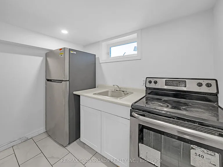 111 Elgin St W — Photo 8
