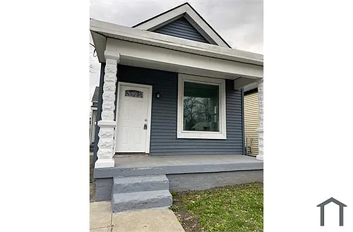 2622 W Madison St Photo 1