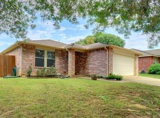 8212 Hazel Wood Dr, Denton, TX 76210