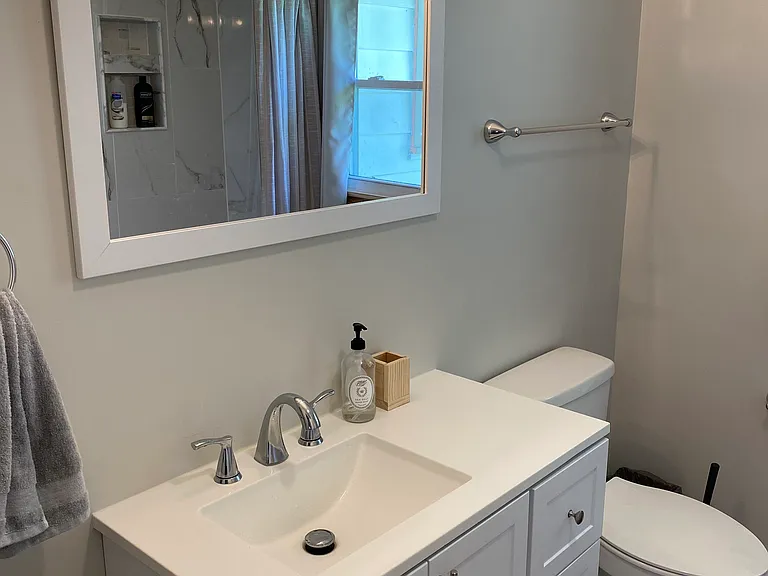 1761 W Hamblen Dr — Photo 4