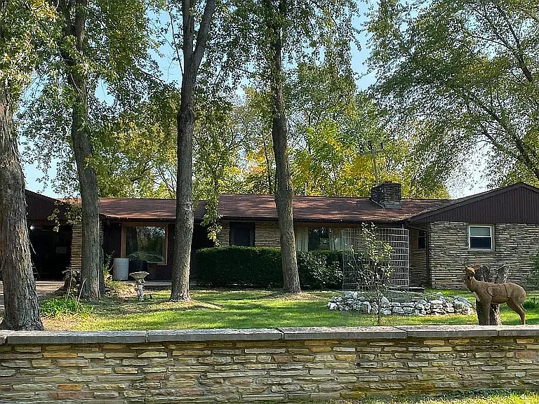 W304S10528 Lakeview Dr, Mukwonago — Photo 2