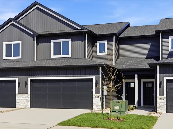 209 NE Doe Pointe Ln, Ankeny, IA 50021
