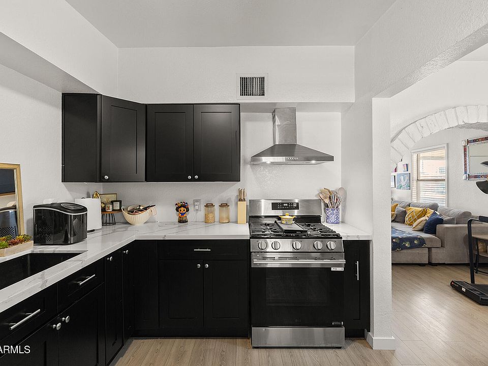 1st image of 4132 N 28TH Drive