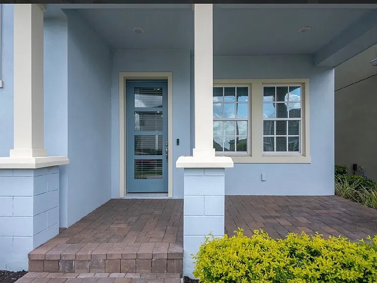 10322 Marconi Ave — Photo 3
