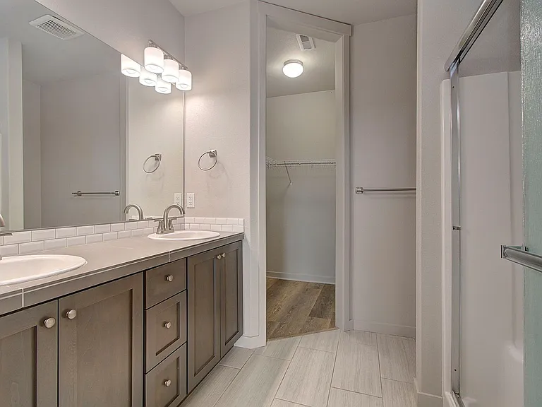 13000 NE 24th Cir — Photo 20