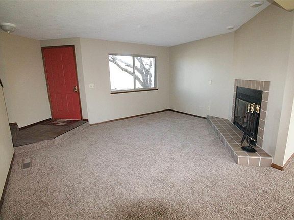 2nd image of 2021 N Broadmoor St APT 602