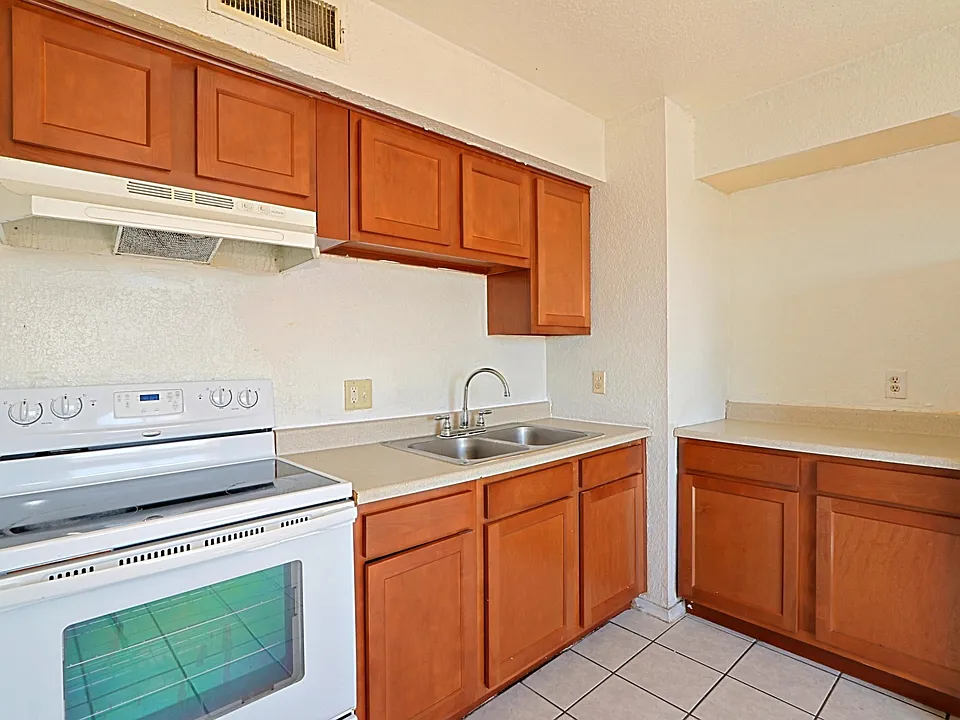 Kitchen 3