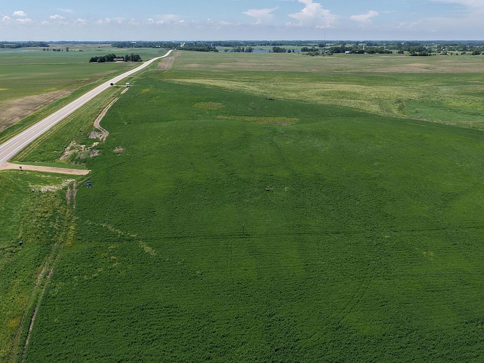 1st image of 60 Avenue Ne