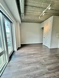 2407 W Eastwood Ave #303 — Photo 6
