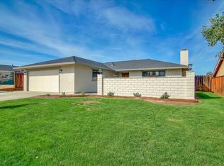 1090 Clearview Dr, Hollister, CA