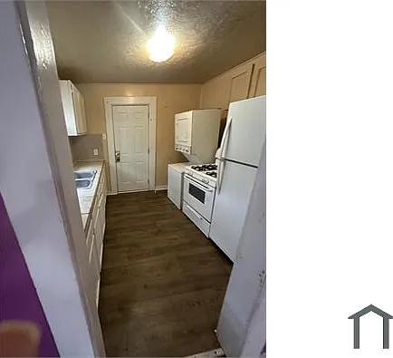 3517 Delano St — Photo 6