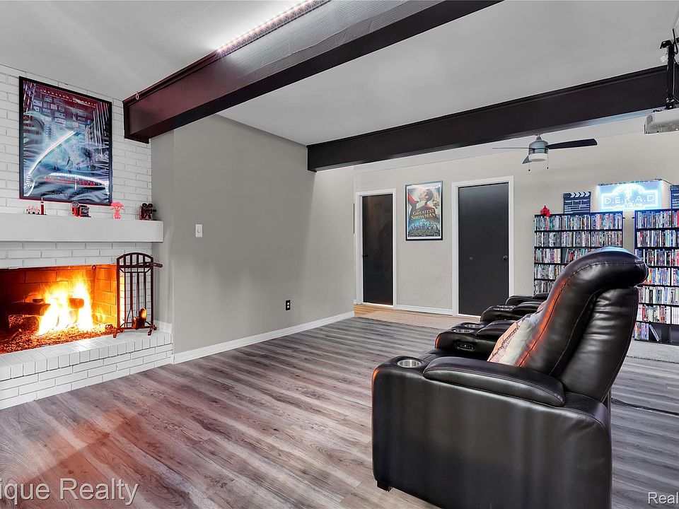 38243 Jonathan St, photo 18