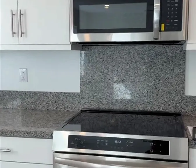 7440 Fig Grv — Photo 2