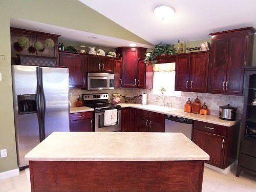 4th image of 410 Gaywood Ln