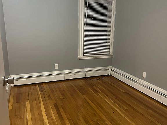 3rd image of 31-315 Tremont St #2