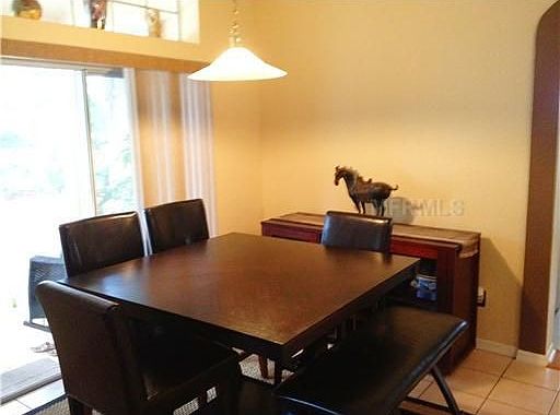 Eat in kitchen