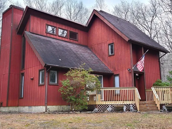 6298 Decker Rd, Bushkill, PA 18324