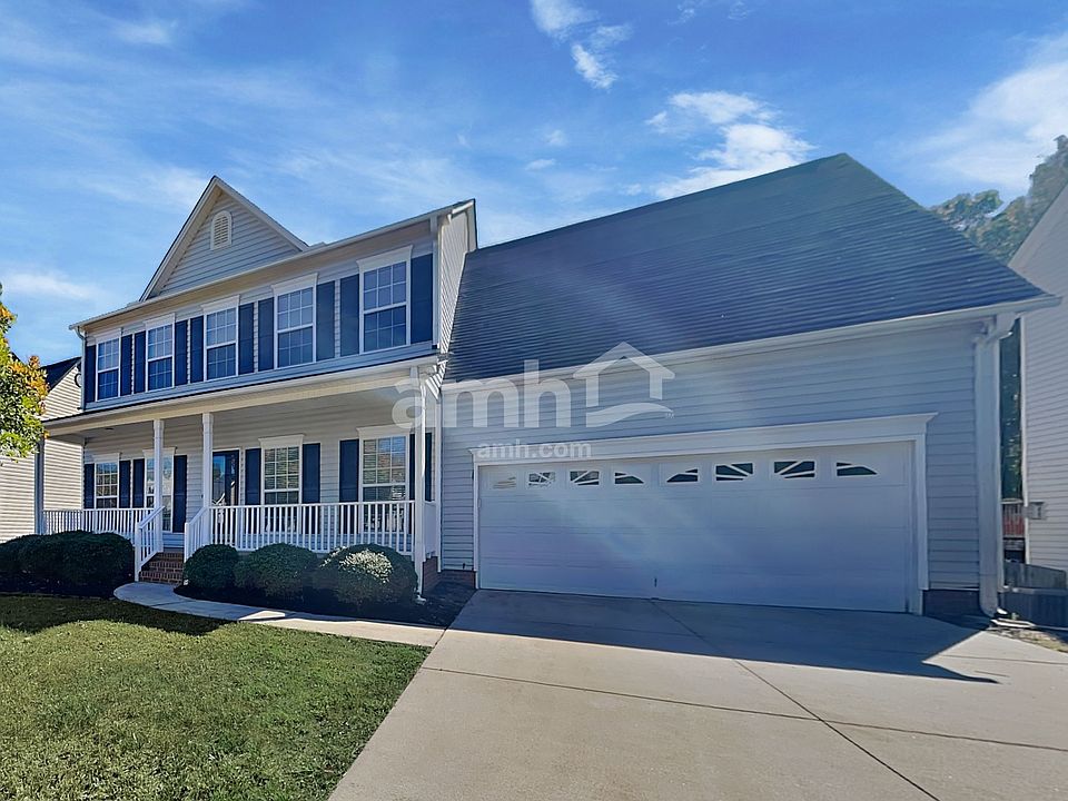 1st image of 302 Grimes Dr