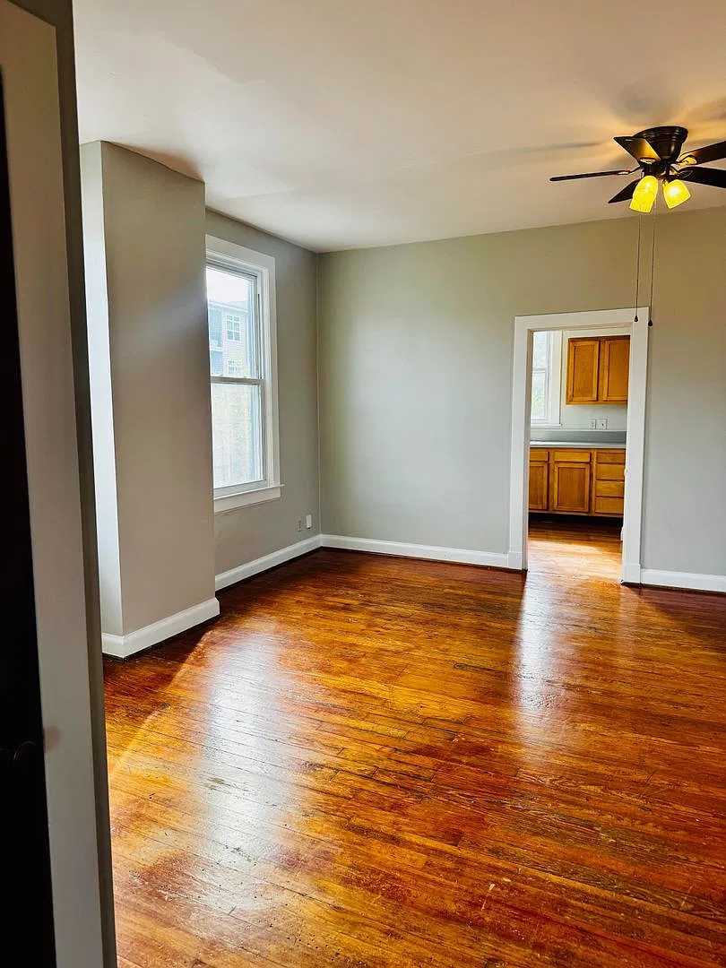622 Baxter Avenue — Photo 4
