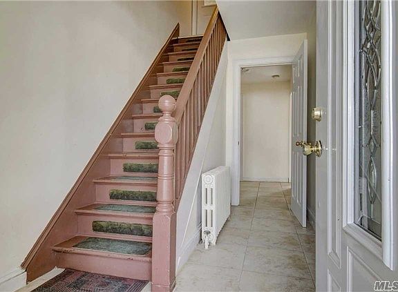 3rd image of 22 1st St