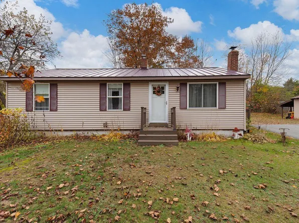 127 Barlen Street, Farmington, ME 04938