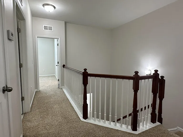 503 Panorama View Loop — Photo 19