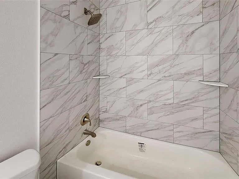 4421 Gandy Cir — Photo 23