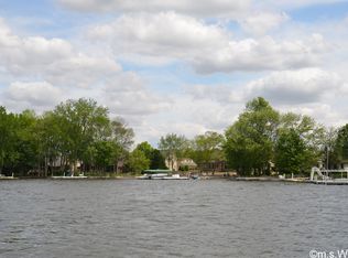 107 Knoll Ct APT B, Noblesville, IN 46062