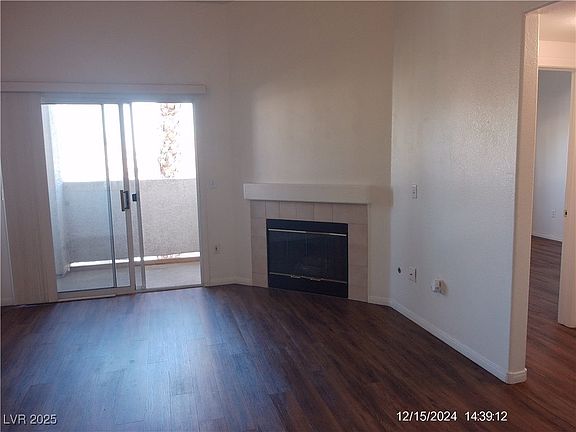 3rd image of 855 N Stephanie St Unit 2526
